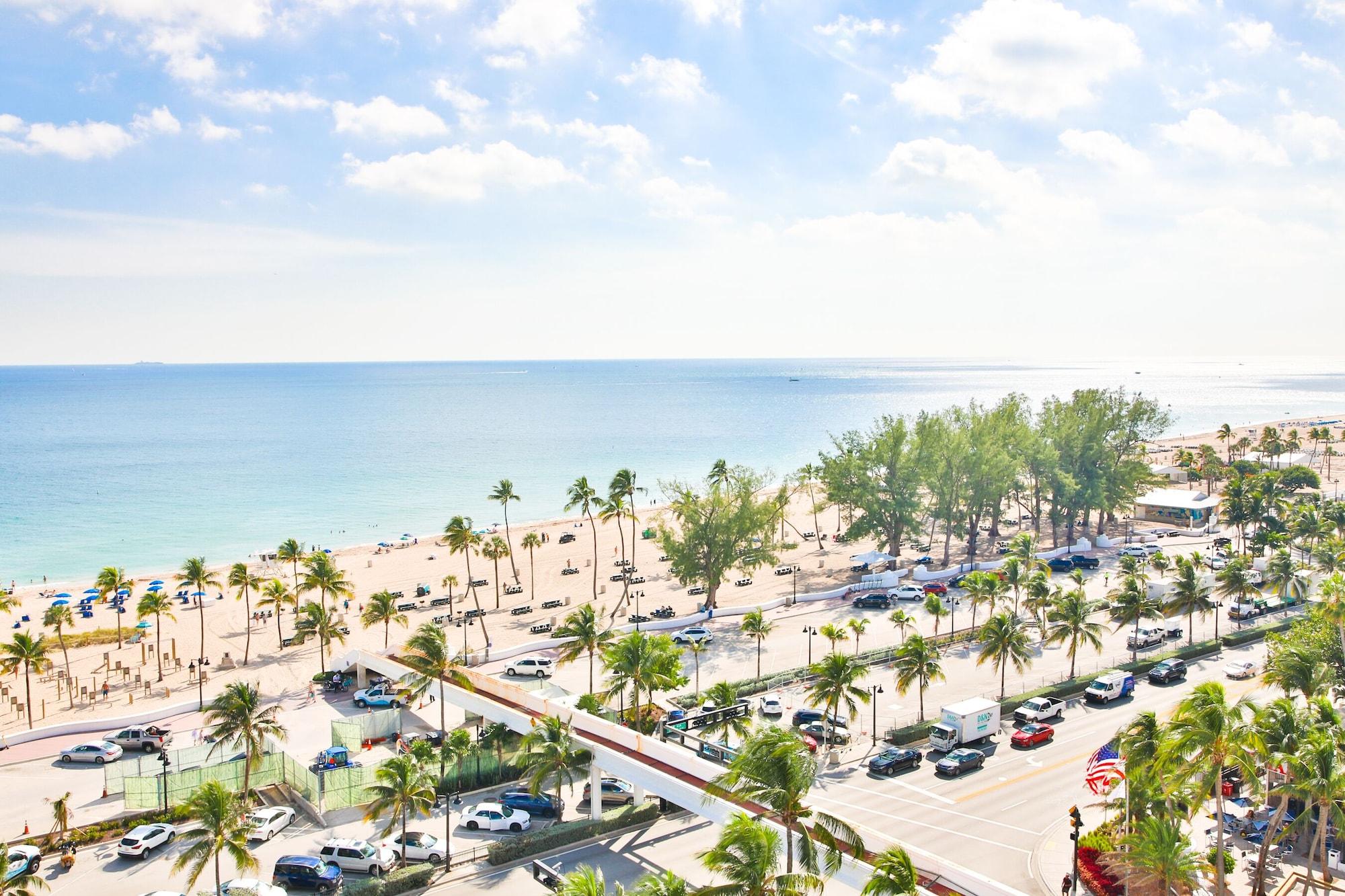 Bahia Mar Fort Lauderdale Beach - Doubletree By Hilton Hotel Bagian luar foto