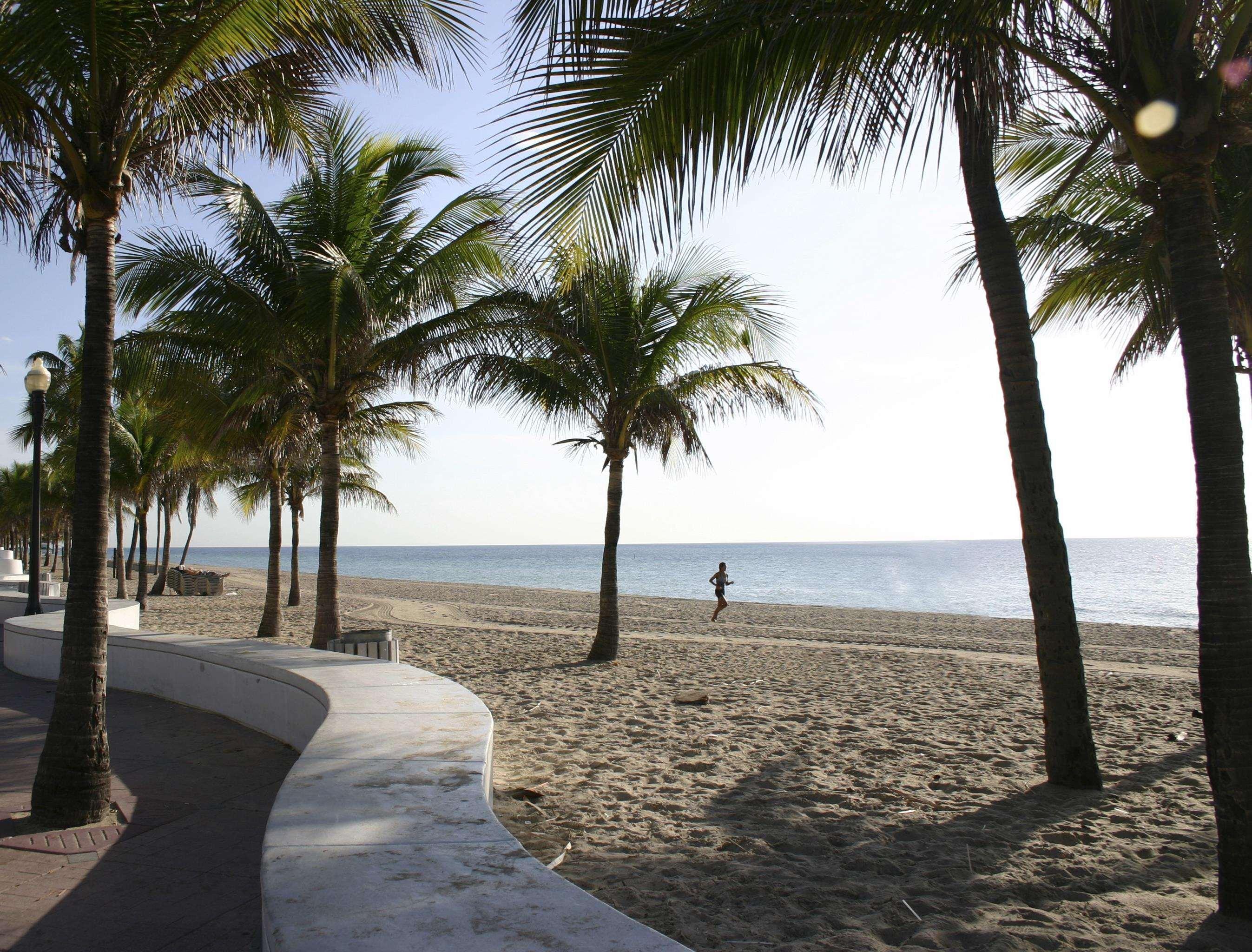 Bahia Mar Fort Lauderdale Beach - Doubletree By Hilton Hotel Bagian luar foto