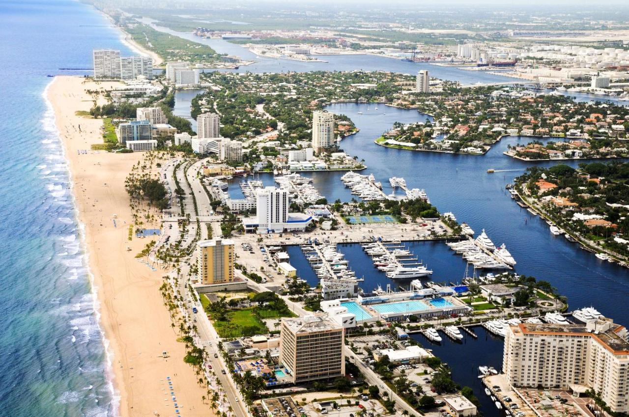 Bahia Mar Fort Lauderdale Beach - Doubletree By Hilton Hotel Bagian luar foto